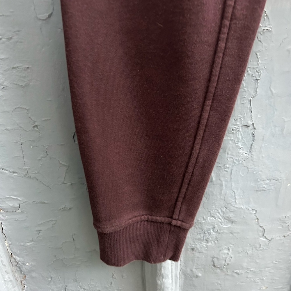 Lululemon Warm Down Jogger, size 4 - Picture 7 of 10